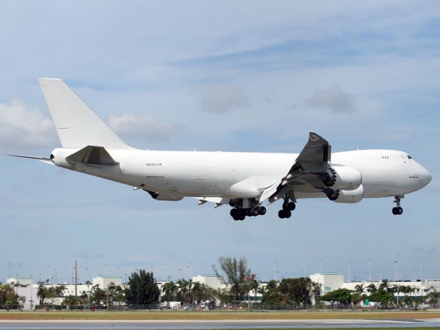 BOEING 747-8 (N859GT)