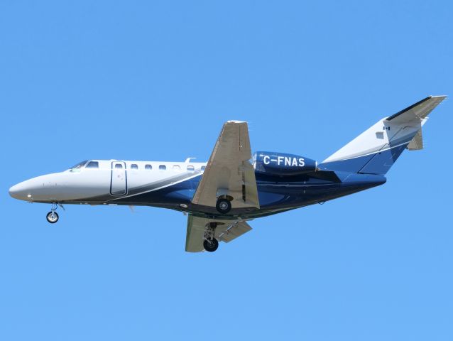 C-FNAS — - Landing at King County International Airport, Seattle, Washington.