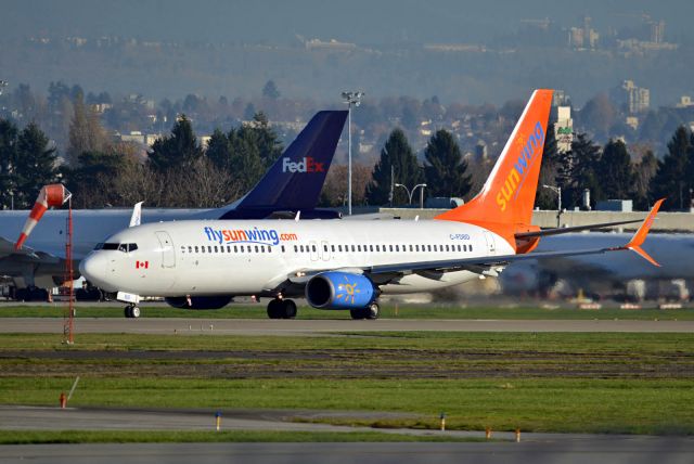 Boeing 737-800 (C-FDBD)