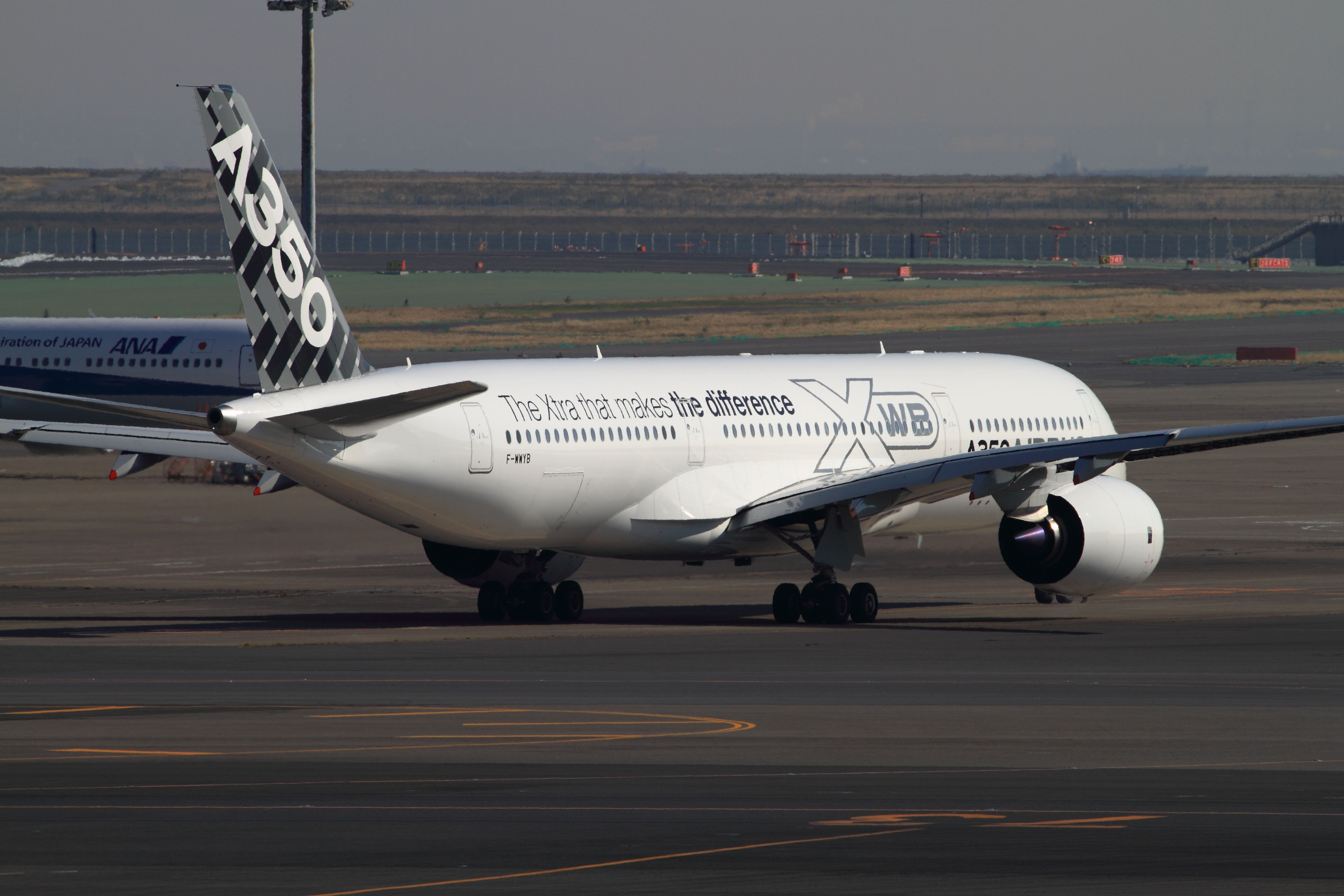 Airbus A350-900 (F-WWYB)