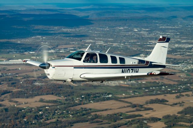 Beechcraft Bonanza (36) (N1071W) - Beechcraft A36