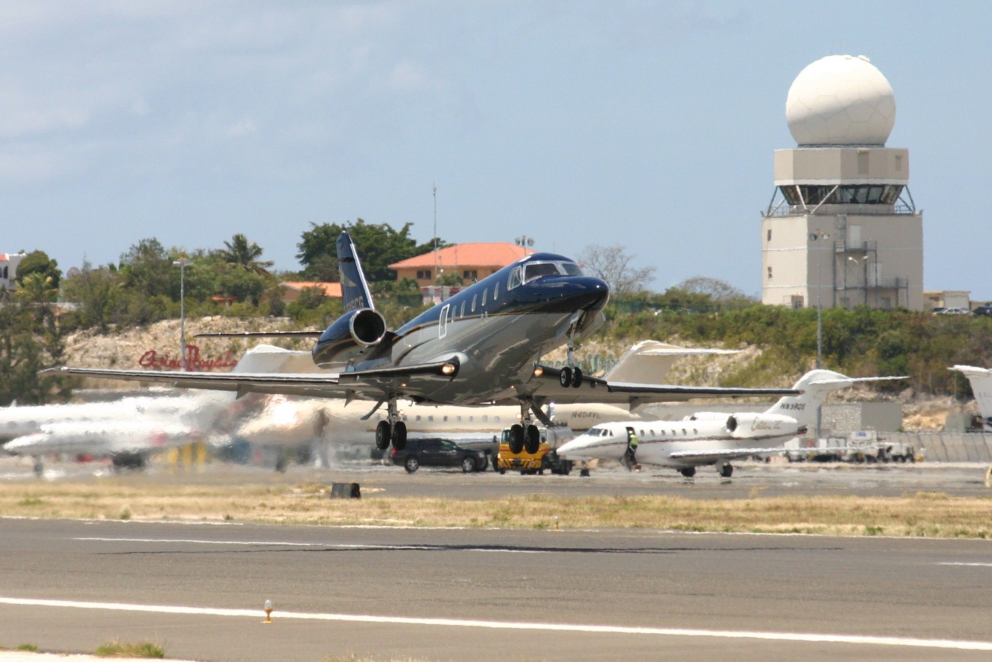 IAI Gulfstream G100 (N916CG)