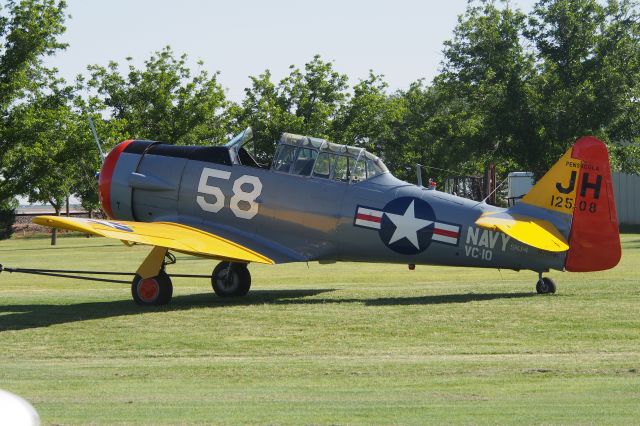 North American T-6 Texan (N7058C)