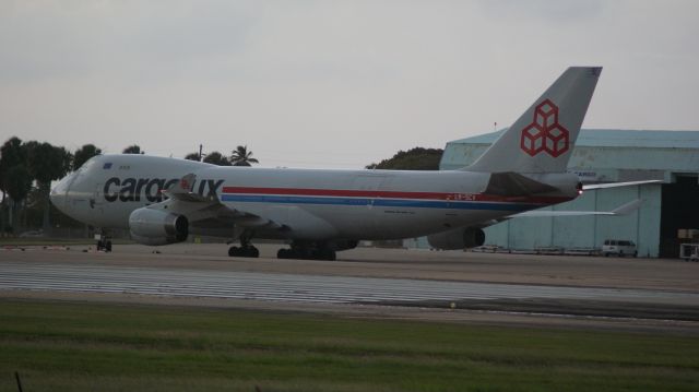 Boeing 747-400 —