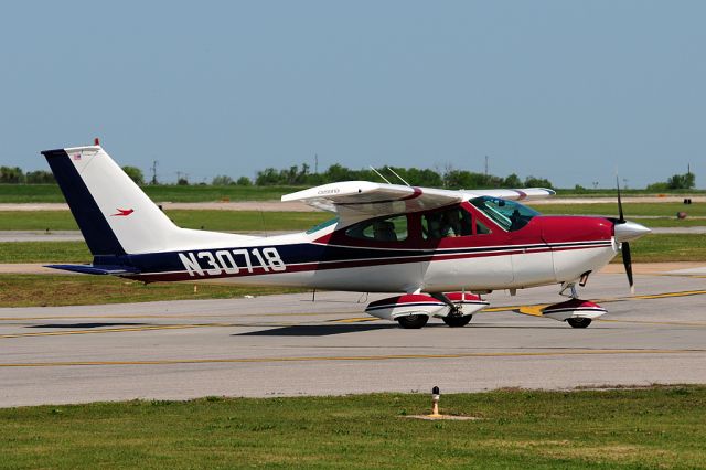 Cessna Cardinal (N30718)