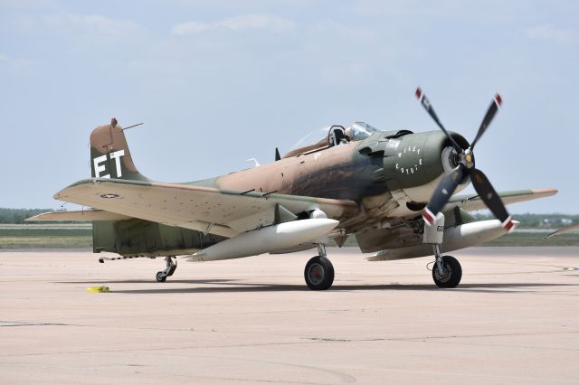 N39606 — - 139606 N39606 AD-6 A-1H Skyraider named "Wiley Coyote", getting ready for her heritage flight at the Dyess Air & Space Expo 2018.