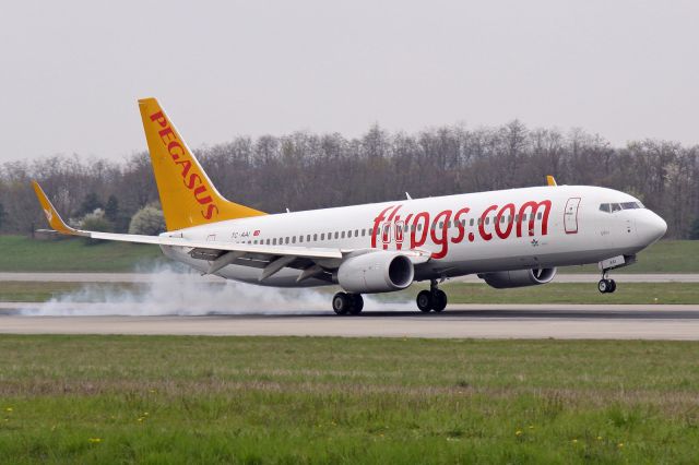 Boeing 737-800 (TC-AAI)