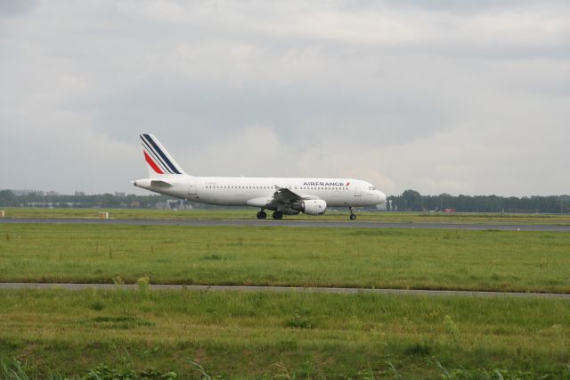Airbus A320 (F-GKXA)