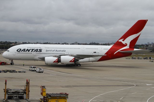 Airbus A380-800 (VH-OQL)