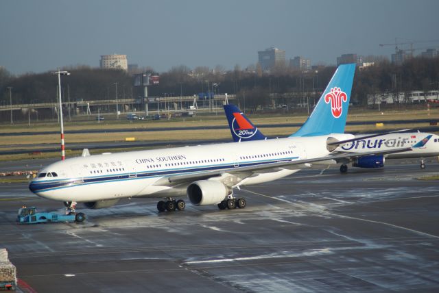 Airbus A330-300 (B-6135) - A330-223 cn1096