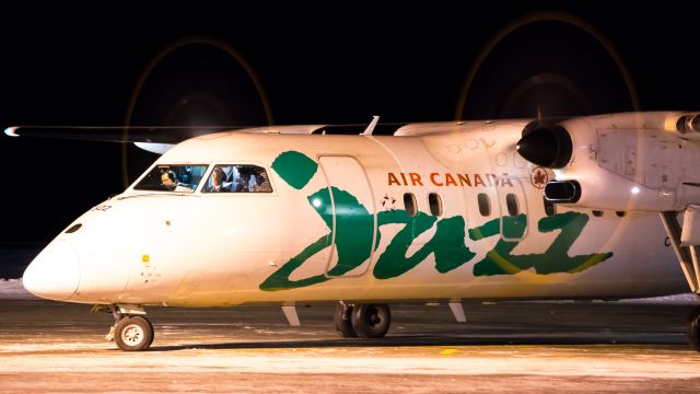 de Havilland Dash 8-100 (C-FGRP)