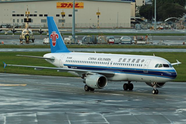 Airbus A320 (B-2406)