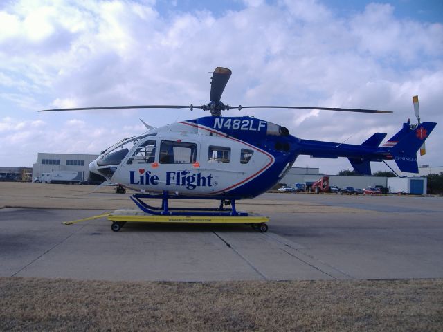 KAWASAKI EC-145 (N482LF)