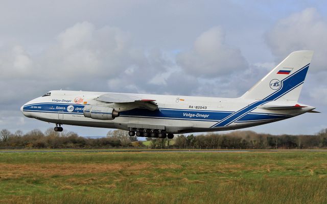 Antonov An-124 Ruslan (RA-82043) - volga-dnepr an-124 ra-82043 dep shannon 1/3/17.