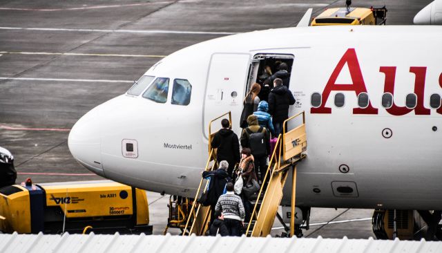 Airbus A320 (OE-LBK)