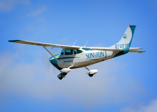 Cessna Skylane (N2483Q) - 2014 Sun n Fun
