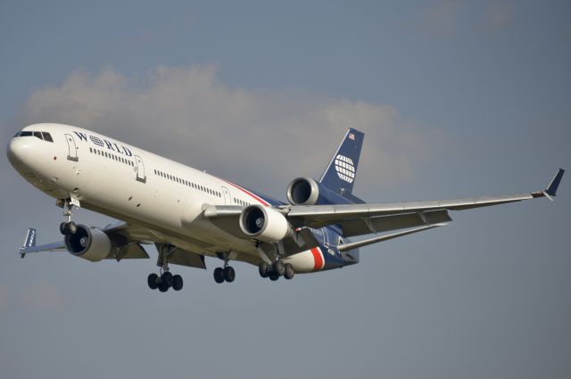 Boeing MD-11 (N272WA)