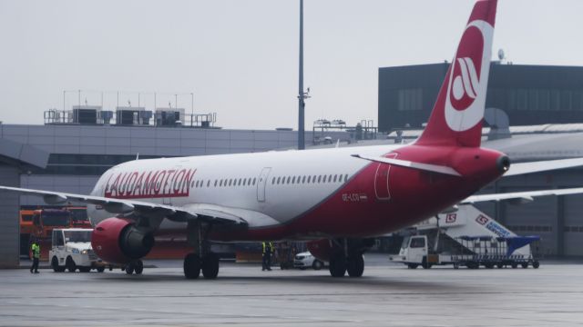 Airbus A321 (OE-LCG)