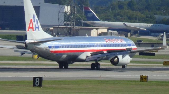 Boeing 737-800 (N850AN) - Arriving from DFW.