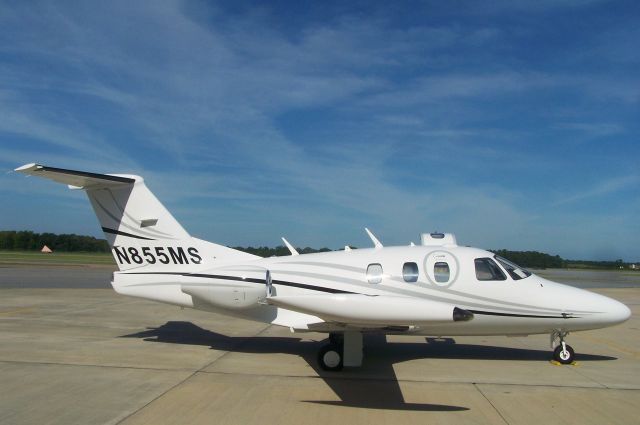 Eclipse 500 (N855MS)