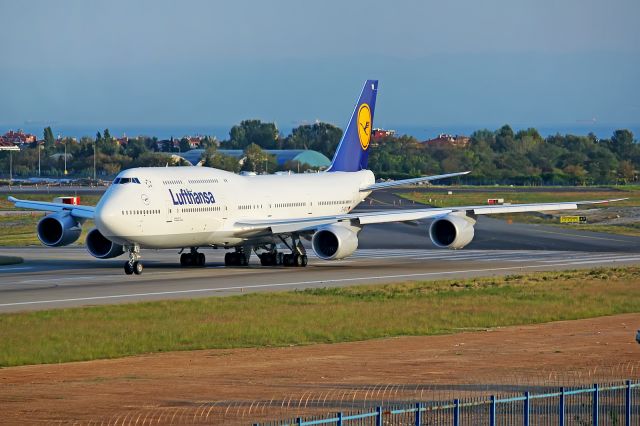 BOEING 747-8 (D-ABYQ) - D-ABYQ just about to take off roll at LTBA Rw 35L