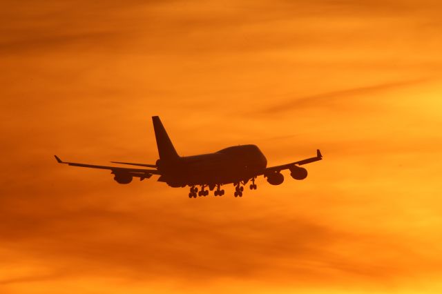 Boeing 747-400 —