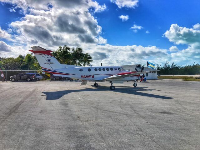 Beechcraft Super King Air 200 (N818FW)