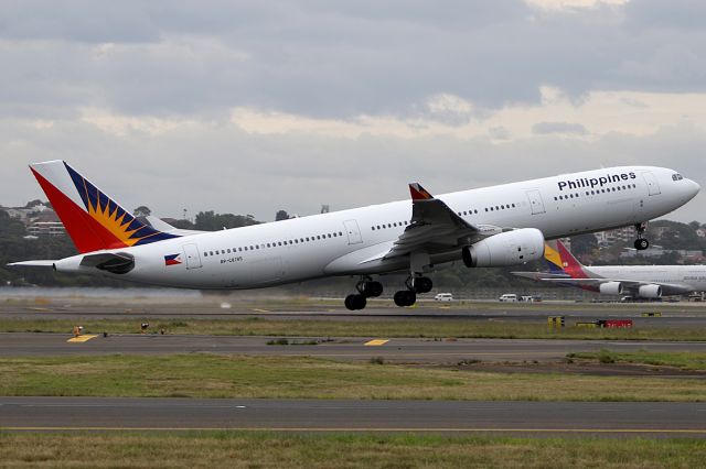 Airbus A330-300 (RP-C8785) - on 2 December 2017