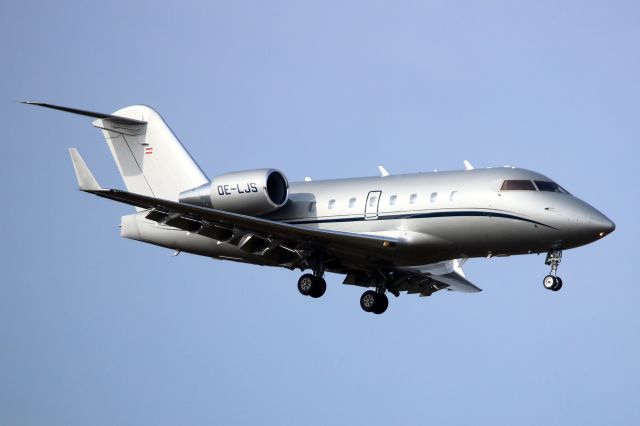 Canadair Challenger (OE-LJS) - Skyemotion Challenger 604 on short finals for rwy 06 on 17-Feb-25 arriving from LSZS as EMO18.