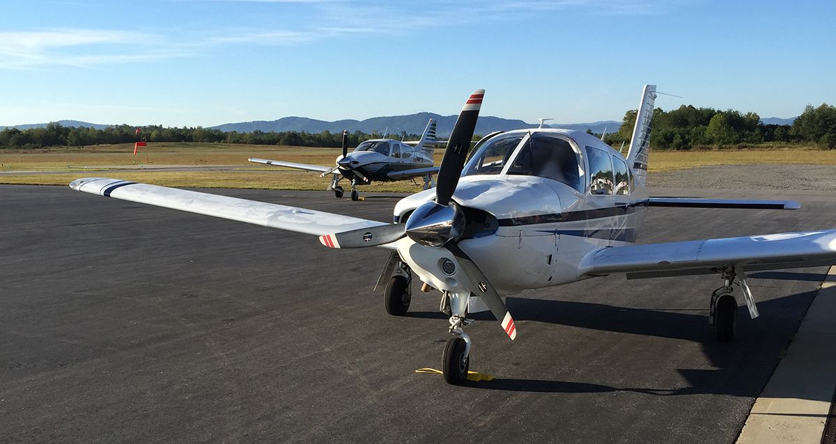 Piper Cherokee (N4065Q)