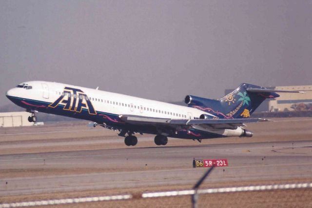 BOEING 727-200 (N768AT)