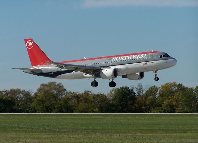 Airbus A320 (N375NC)