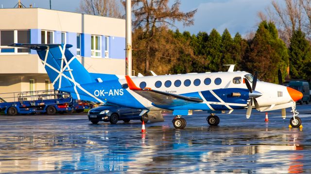 Beechcraft Super King Air 350 (OK-ANS) - Air Navigation Services of the Czech Republic