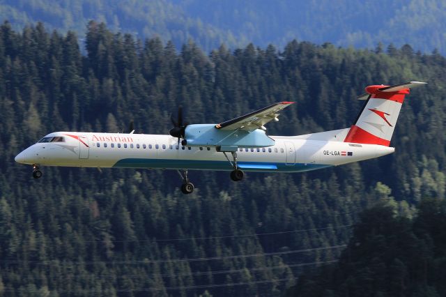 de Havilland Dash 8-400 (OE-LGA)