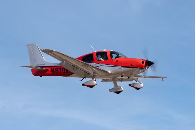 Cirrus SR-22 (N870WP)