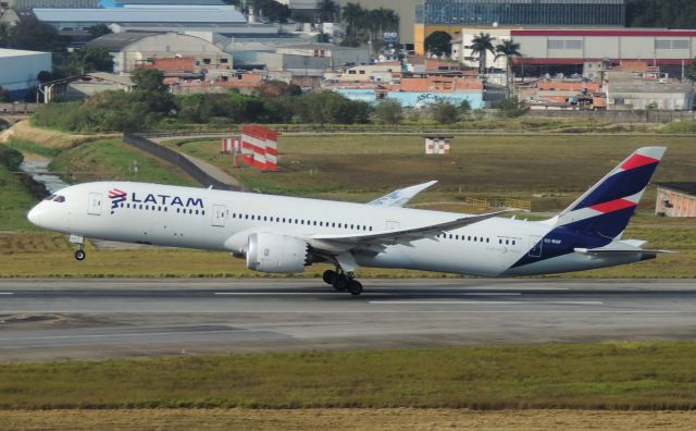 Boeing 787-8 (CC-BGF)