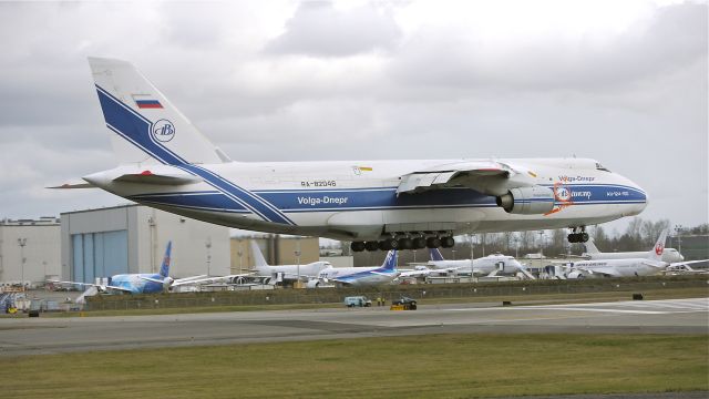 Antonov An-124 Ruslan (RA-82046) - VDA2664 from KAFW on final approach to runway 16R on 2/23/13.