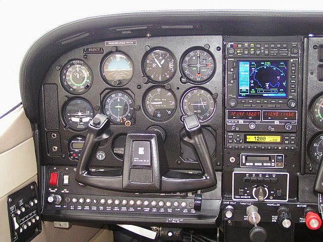 Cessna Skylane (N826CV)