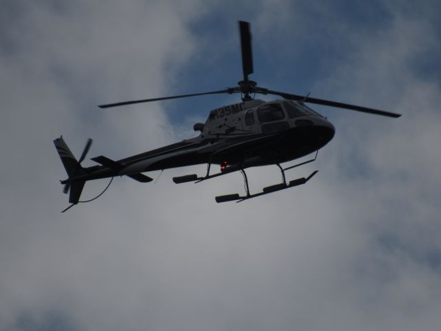 N135MC — - Caught over my house while doing some roof - spotting. Loud.