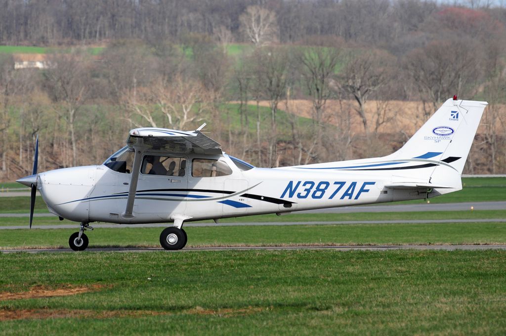 Cessna Skyhawk (N387AF) - Seen at KFDK on 3/24/2010.      a href=http://discussions.flightaware.com/profile.php?mode=viewprofile&u=269247  [ concord977 profile ]/a
