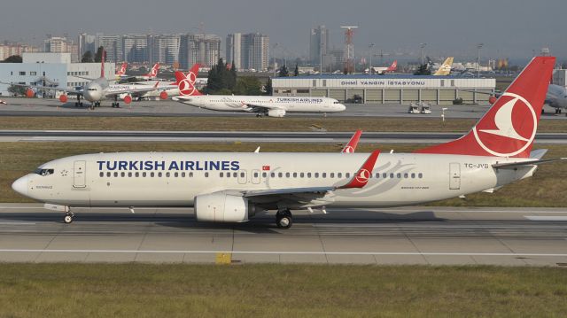 Boeing 737-800 (TC-JVB) - Departing, Rwy35L LTBA/IST