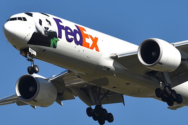 BOEING 777-200LR (N863FD) - 23-R 10-17-24