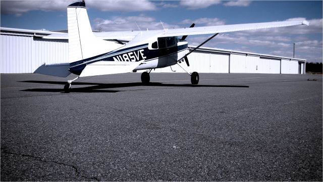 Cessna Skywagon (N185VE) - just pulled out of the hanger