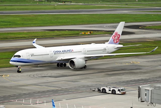 Airbus A350-900 (B-18910)