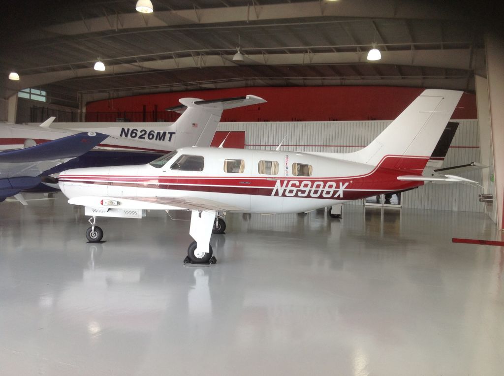 Piper Malibu Mirage (N6908X)