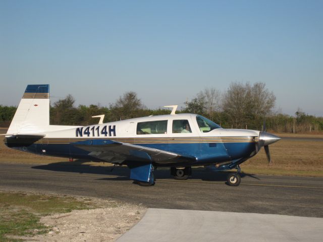 Mooney M-20 (N4114H)