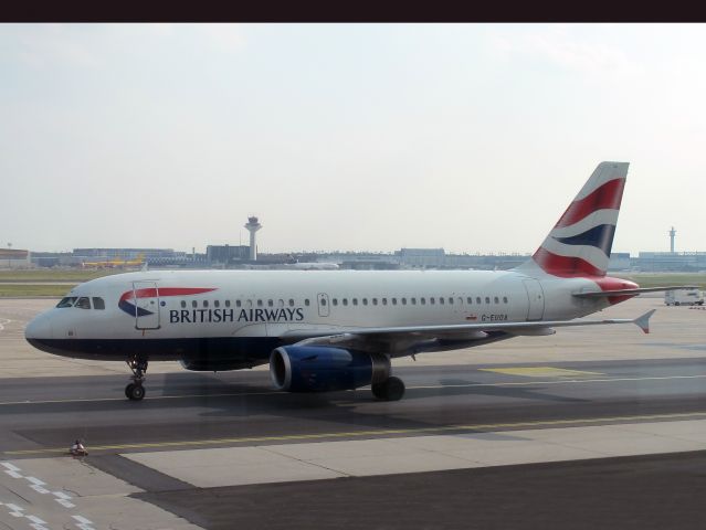 Airbus A319 (G-EUOA) - At Frankfurt, Germany, 8 SEP 2014.