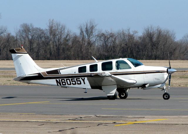 Beechcraft Bonanza (36) (N6055Y) - At Downtown Shreveport.