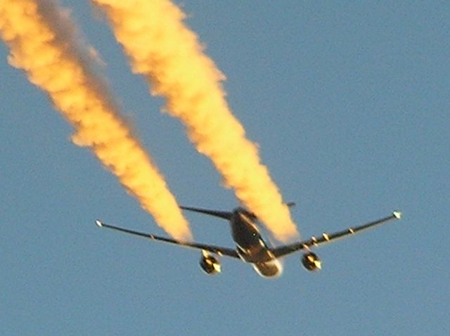 Airbus A320 — - Image taken in trail of this A320 enroute to IAH. A320 was at FL380, our CR7 at FL360.