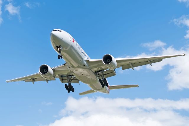 Boeing 777-200 (N770AN)